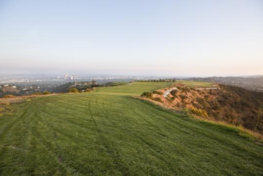 -- PHOTO MOVED IN ADVANCE AND NOT FOR USE - ONLINE OR IN PRINT - BEFORE JULY 29, 2018. -- An undeveloped, 157-acre hilltop plot in Beverly Hills, Calif., July 19, 2018. The land, promoted as the Mountain of Beverly Hills, “is a crown jewel,” its listing agent, Aaron Kirman, said. The asking price? A cool $1 billion. (Beth Coller/The New York Times)