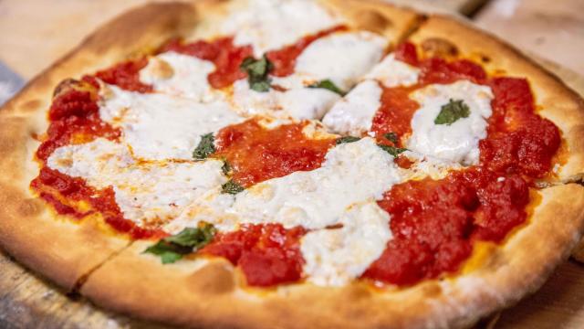 Chef Teddy Diggs to open Roman-style pizzeria in Carrboro