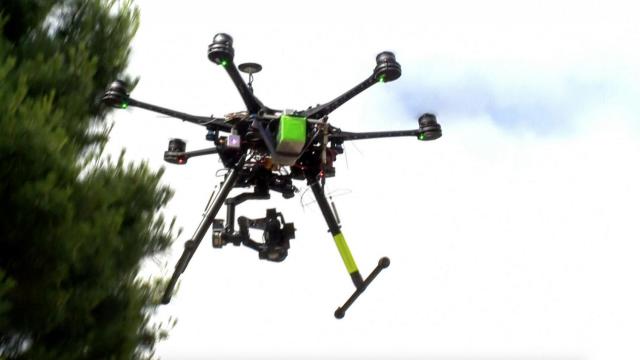 FAA, FBI, NJ authorities search for drone pilot