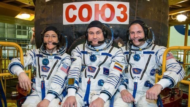 New crew launches to space station
