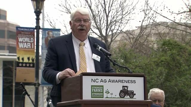 Cooper, Troxler meet with farmers in Raleigh