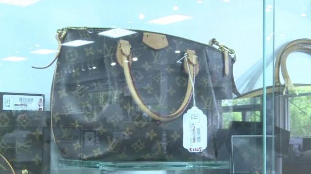 AI device detects real vs. fake handbags
