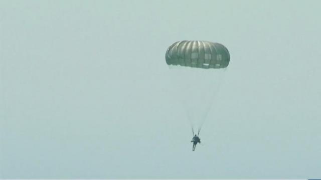 Splash landing: Special Forces parachute into water off Myrtle Beach