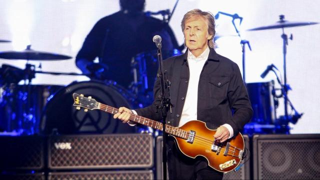Review: Paul McCartney still stirs crowds after 6 decades of performing