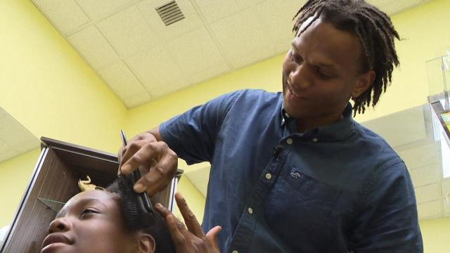 Hair salon hosts daddy-daughter styling classes