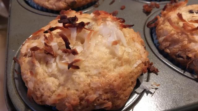 Recipe: Coconut chocolate chip muffins