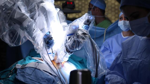 Robotic assisted spine surgery is a real thing - here's how it works
