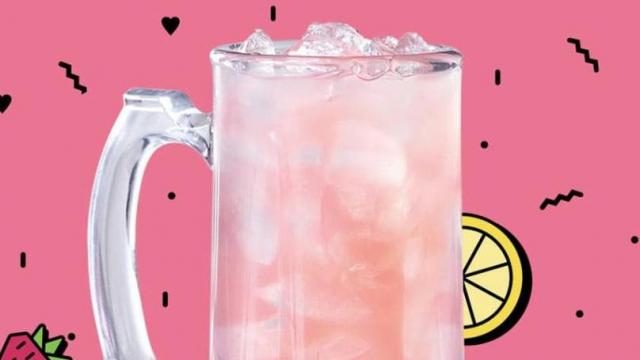 Applebee's: Vodka Strawberry Lemonade drink only $1 in February