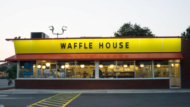Shots fired at Fayetteville Waffle House Friday night