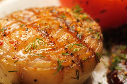 Butter-baked Onion Tastes Like French Onion Soup But It’s Much Easier To Make