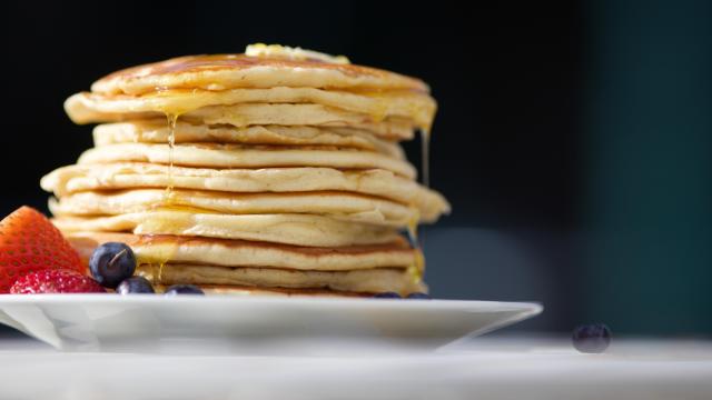 Recipe: Blender oatmeal pancakes