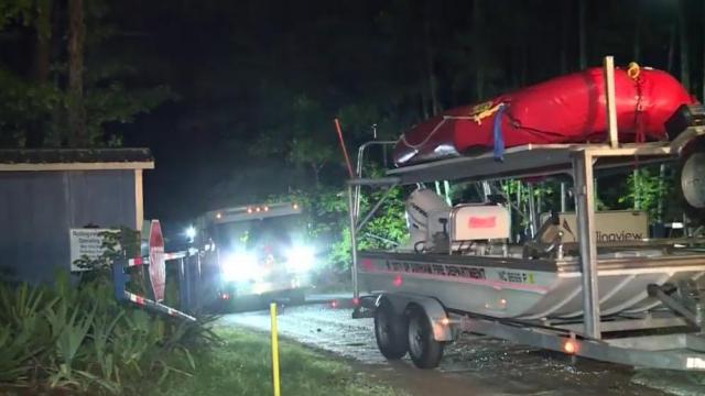 Boaters pulled from Falls Lake after crash