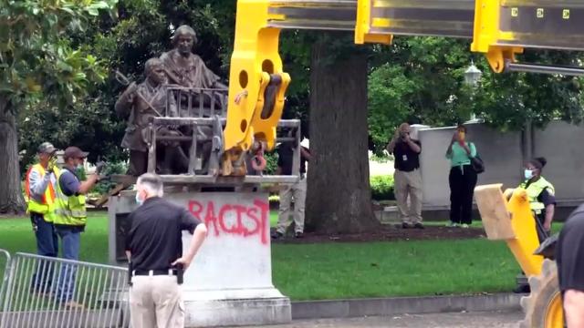 Poll shows fewer people want Confederate monuments to be left alone