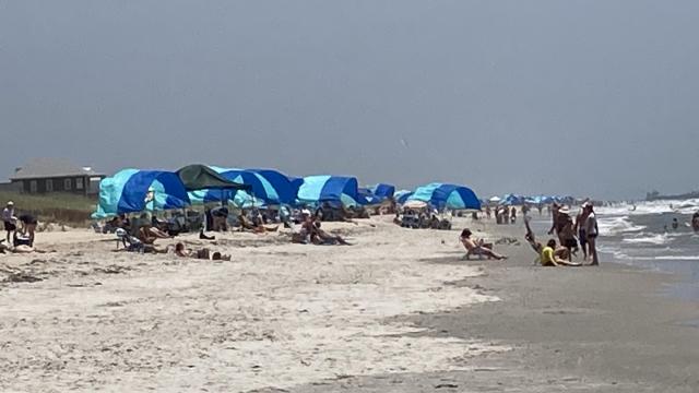 Three North Carolina entrepreneurs are bringing shade back to the beach