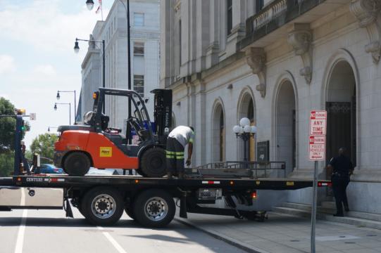 Fork lift at N.C. Court of Appeals building