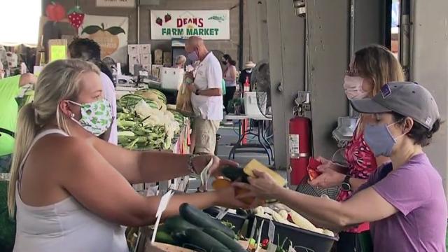 Farmers Market officials making sure vendors, customers follow pandemic guidelines