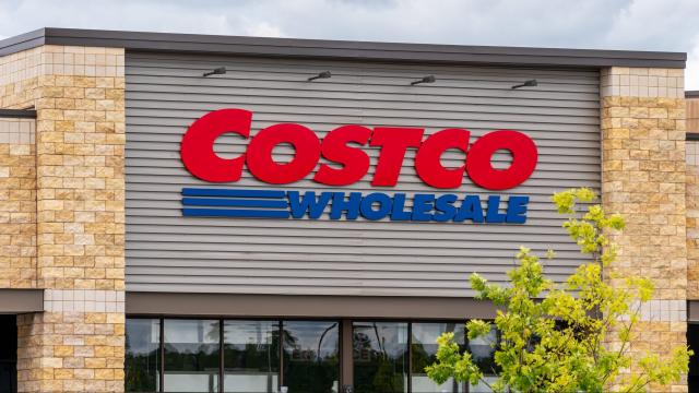 5 sneaky ways Costco makes you spend more
