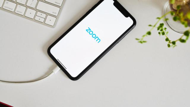 Zoom lifts time limit for holiday season 