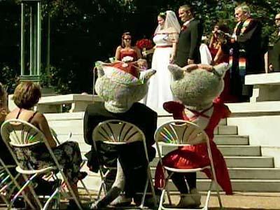 Couple Weds at N.C. State Bell Tower