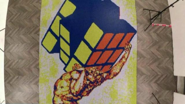 Italian artist uses Rubik's Cubes to make masterful art