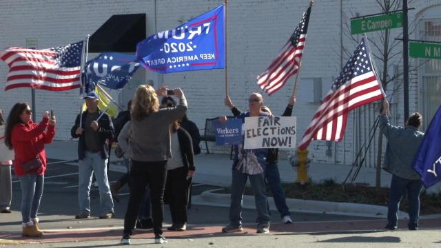 Raw: In Wendell, flag-waving protest counters mask mandate
