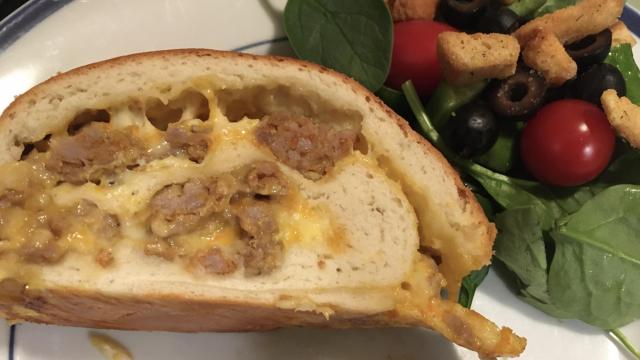 Recipe: Sausage and cheese roll