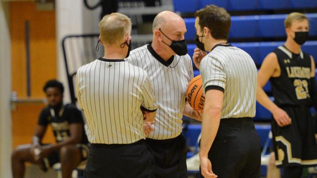 Some basketball officials threaten to strike if NCHSAA doesn't approve pay increase