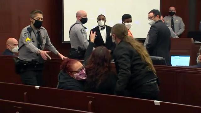 Victim's mother yells at murder suspect in court
