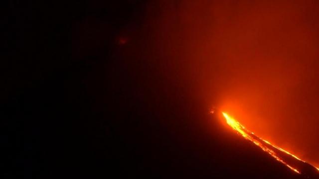 Volcano erupts in Guatemala 