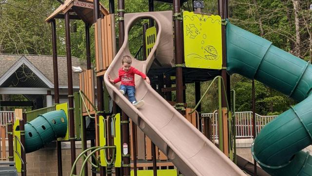 New playground opens at Blue Jay Point County Park