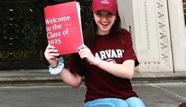 Touching college essay helps student gain admission to Harvard, attention on social media