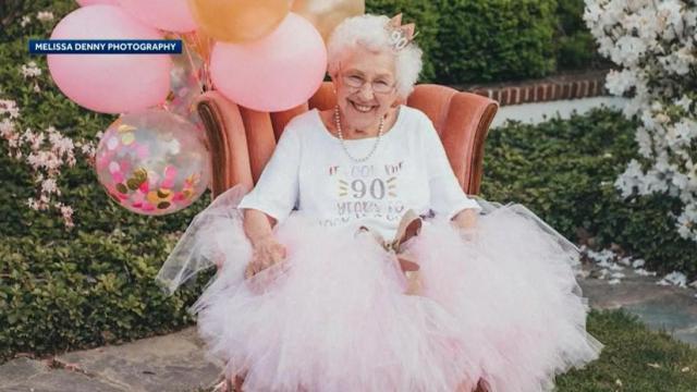 Winston-Salem grandma celebrates 90 birthday with glamorous photoshoot 
