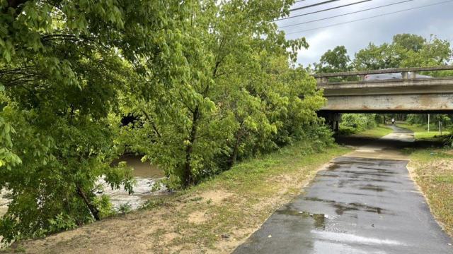 Shoplifter rescued from creek beside Crabtree Valley Mall in Raleigh, arrested 