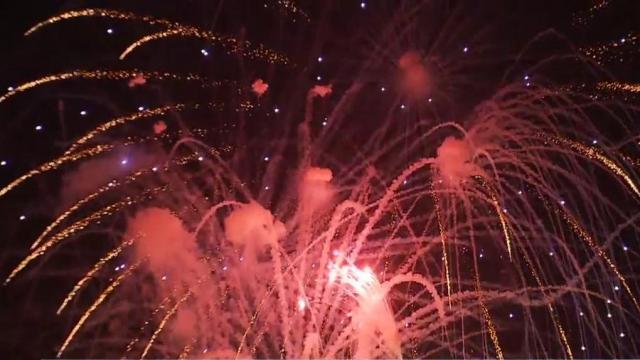 Crowds gather to watch fireworks boom over Holly Springs