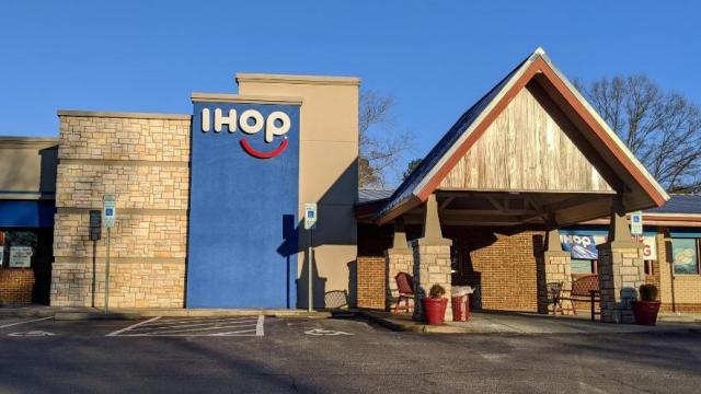 IHOP now offering beer, wine at some locations