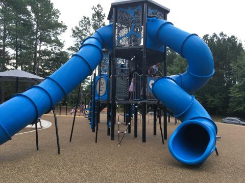 Panthers Play 60 challenge course and playground at Barwell Road Park