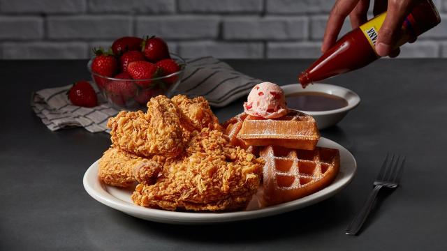 Metro Diner celebrating National Fried Chicken & Waffle Day with weekend promotion