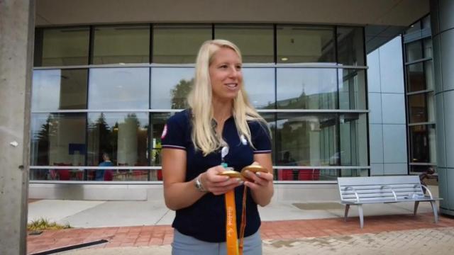Paralympian turned doctor gives back 