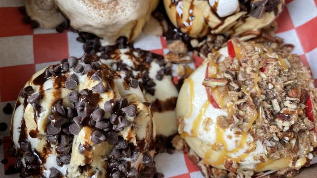 Cinnaholic opens new Raleigh location