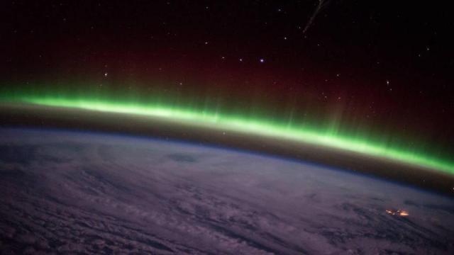 Why was the forecasted aurora a bust? 