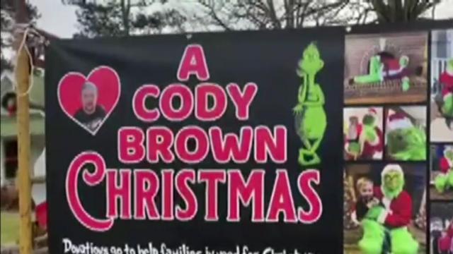 'Cody Brown Christmas': Man spreads holiday cheer year-round as eastern NC Grinch 