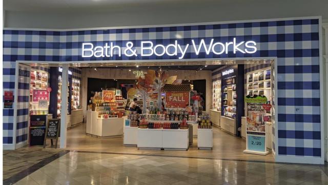 Bath & Body Works: Fine Fragrance Mists only $6.50 (up to 63% off)