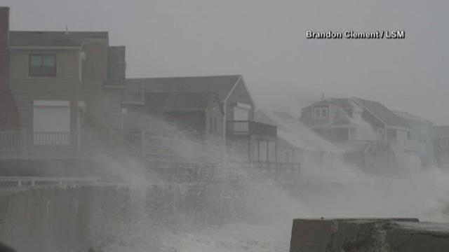 Waves crash into homes in Massachusetts during Nor'easter