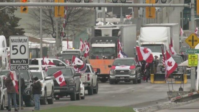Bumper-to-bumper demonstration at US-Canada border reaches fourth day