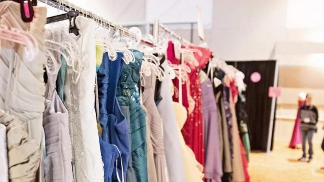 Apex Prom Shoppe provides free prom gear for teens in need
