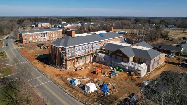 Elon University steps up STEM efforts with donation from Wolfspeed, Raleigh parents in $250M campaign