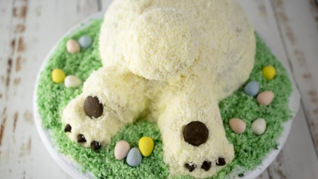 Recipe: Easter Bunny Butt Cake