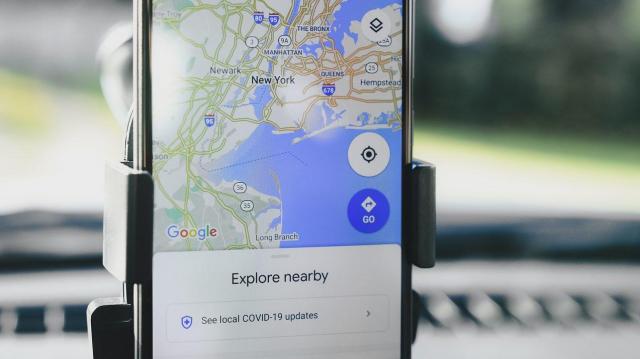 Google Maps coming soon to iPhones without having to unlock screen