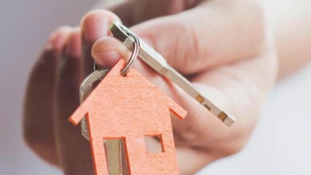 Mortgage demand sinks to 22-year low 
