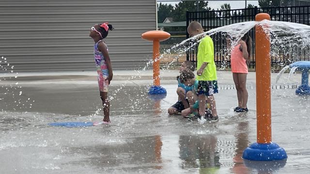 Fayetteville opens 12th splash pad